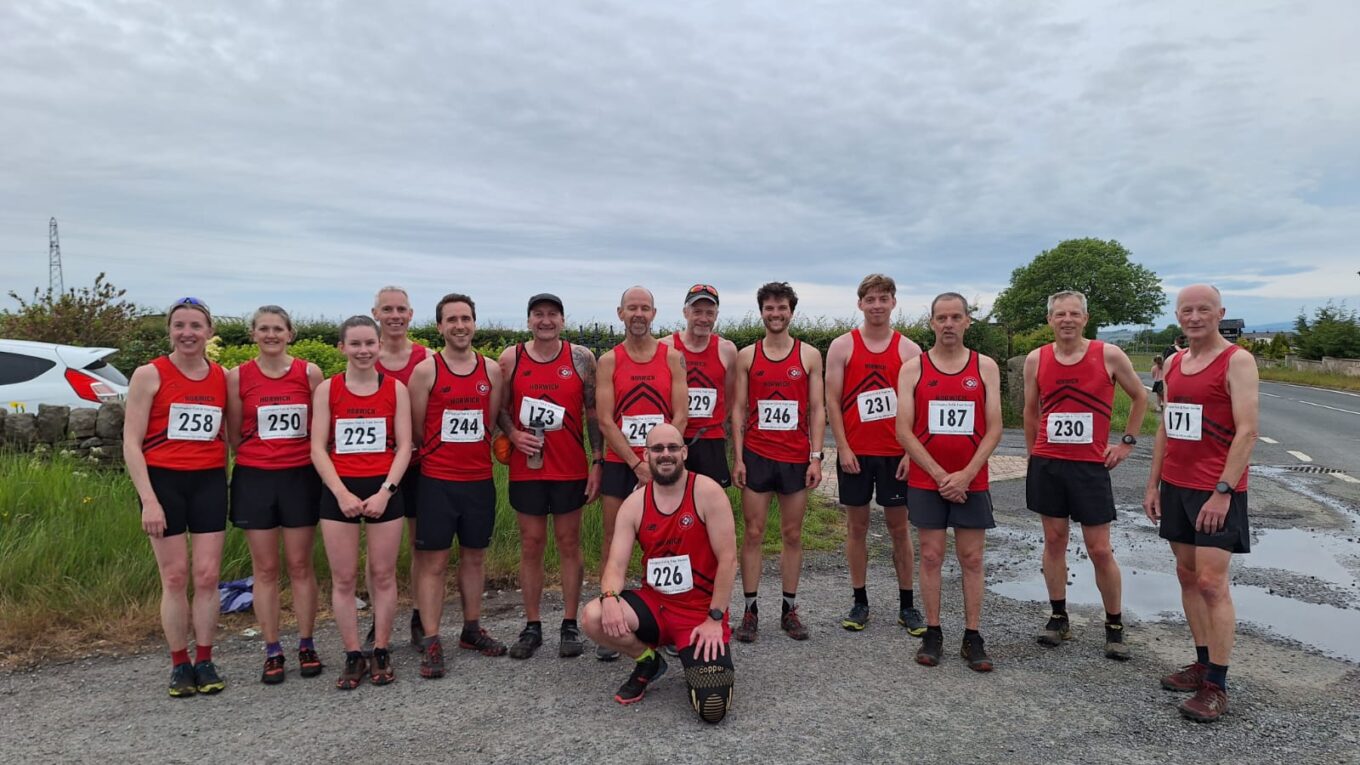 Horwich Harriers at the 2025 Stanhill Fell Race